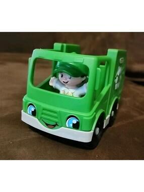 Fisher Price Little People Recycling Truck W Man Worker Figure Green Clean